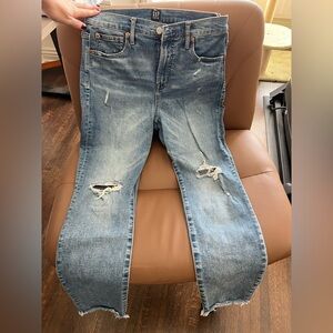 Blue Distressed Women’s Jeans - Classic Casual Style with Frayed Bottom